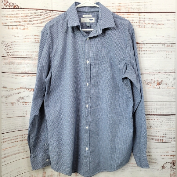 Old Navy Other - Old Navy White and Blue Gingham Slim Fit Buttons Down Shirt Size LT